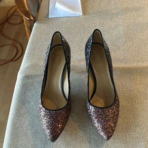 Naturalizer Pink/Black Glitter 3”/3.25” Heels size 8.5N